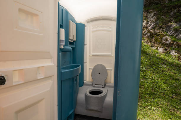 Best Portable toilet rental cost  in Berwyn, PA